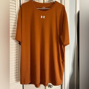 NWT Under Armour Loose Fit Men’s 2X in Texas Orange